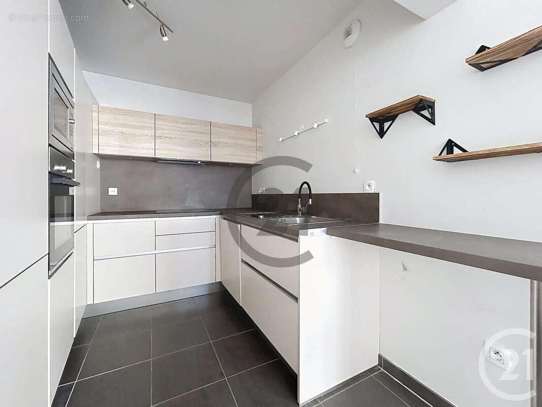 Appartement à FONTAINEBLEAU