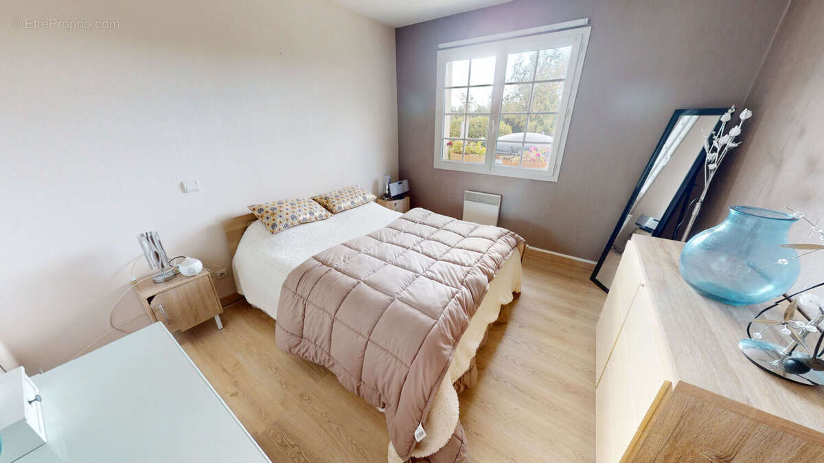 Maison à FRENOUVILLE