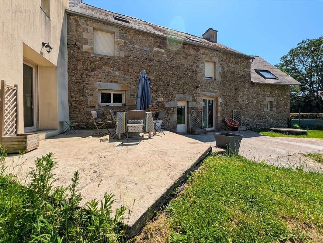 Maison à SENS-DE-BRETAGNE