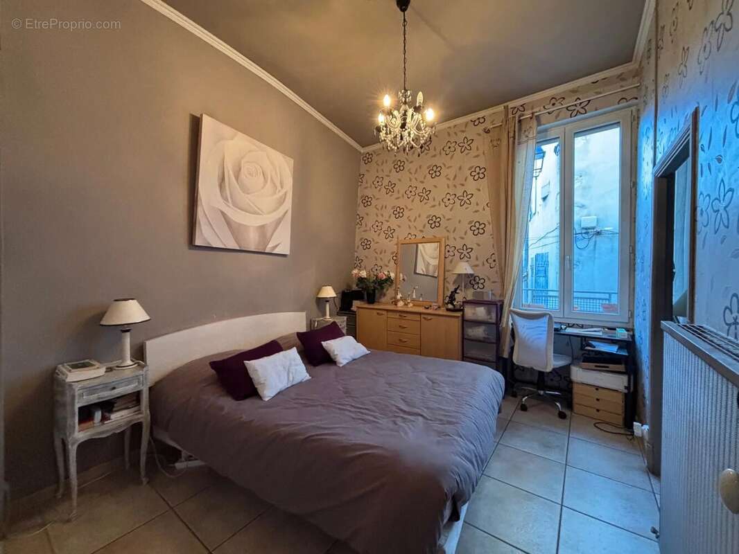 Maison à MONTELIMAR