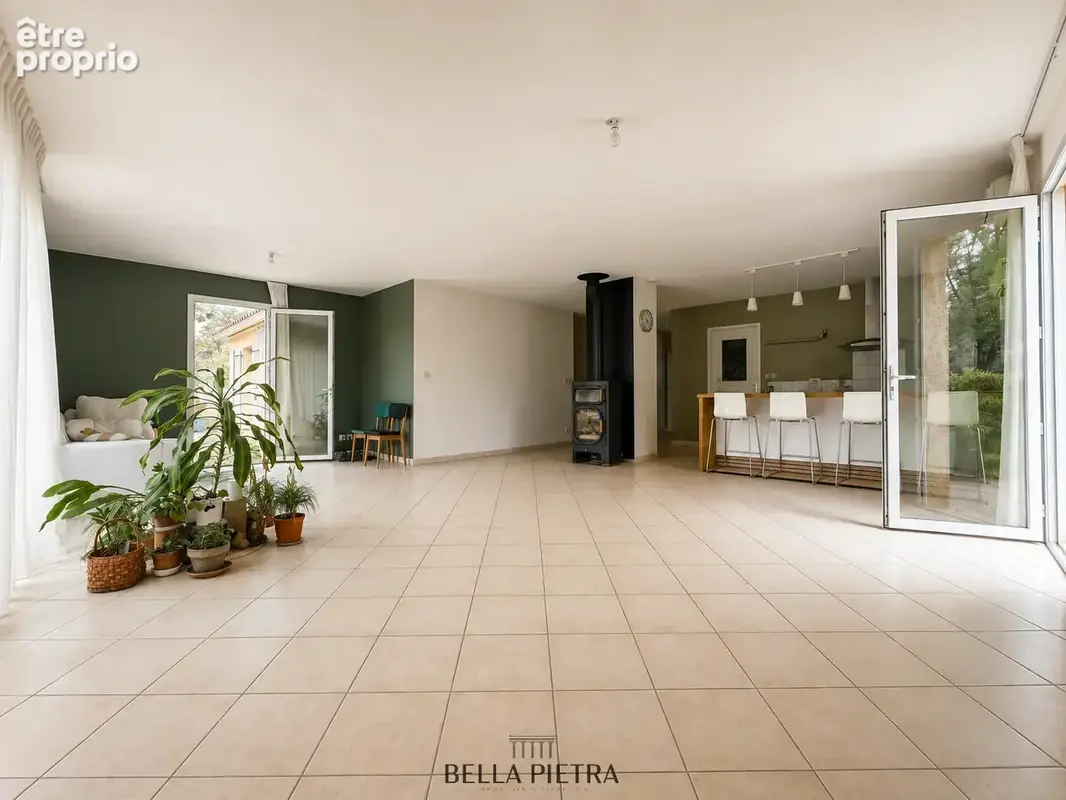 Maison 5 pièces 140 m² à vendre à Teyran (34820) - photo 7