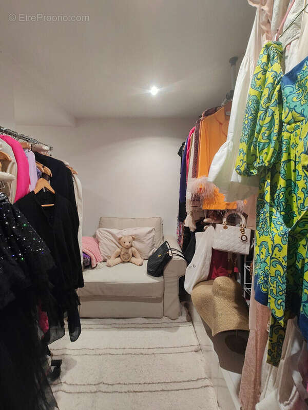 Appartement à PARIS-7E