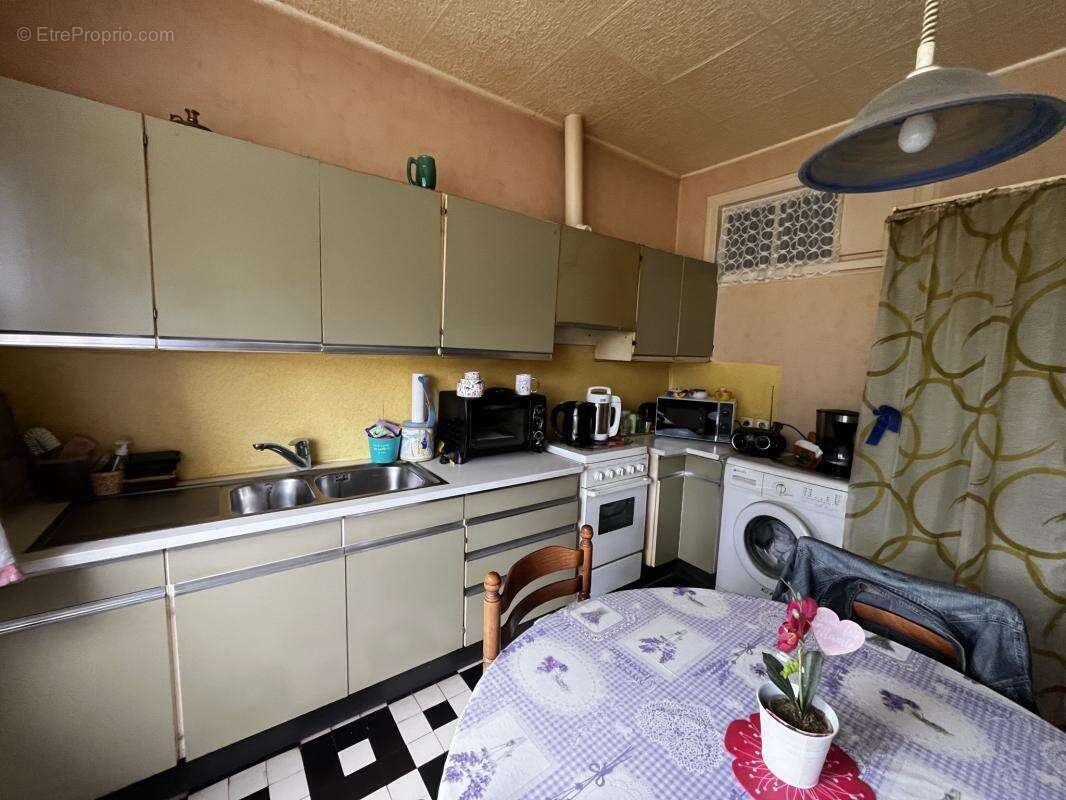 Appartement à FRASNE