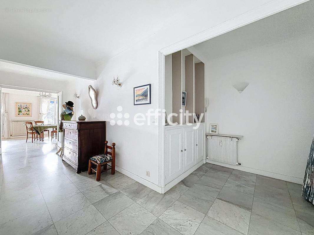 Appartement à CALUIRE-ET-CUIRE
