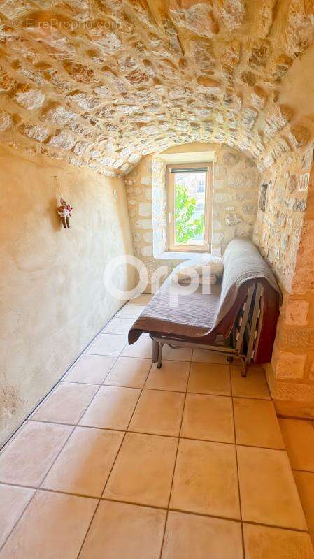 Belle maison de village en pierres avec terrasse - photo 8