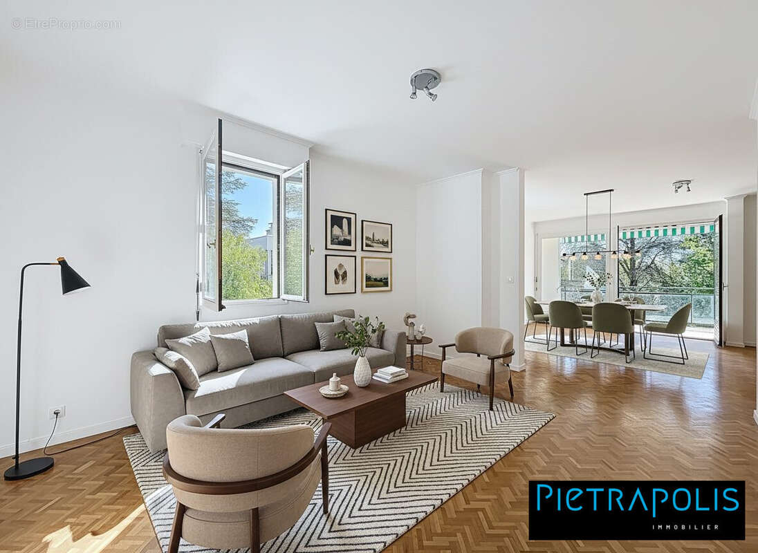 Appartement à CHARBONNIERES-LES-BAINS