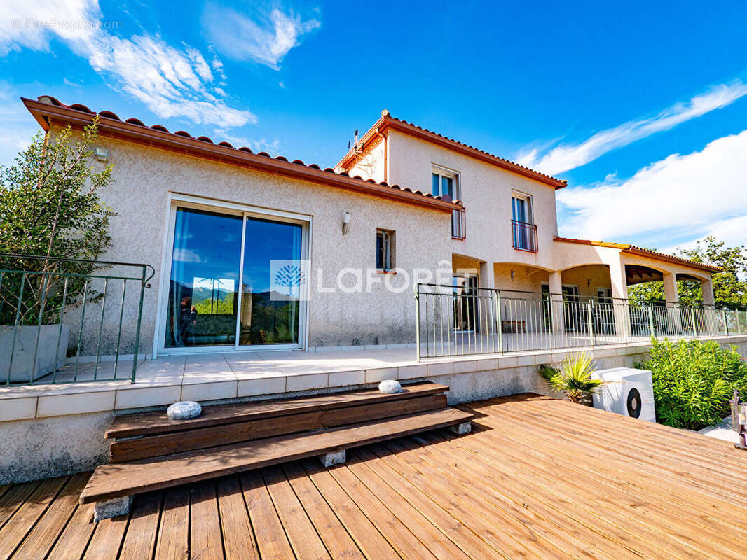 Maison à VILLELONGUE-DELS-MONTS