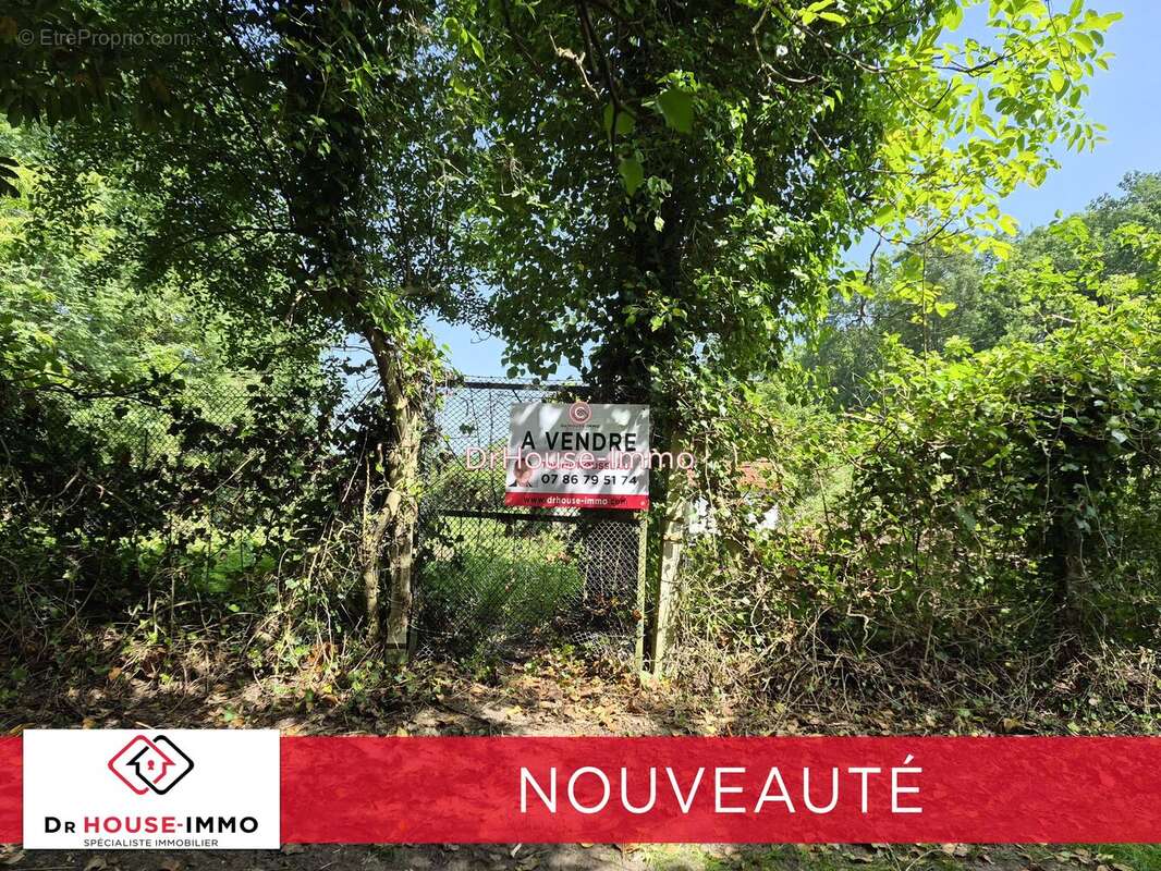 Terrain 1101 m² à Champagne-Sur-Seine  - photo 5