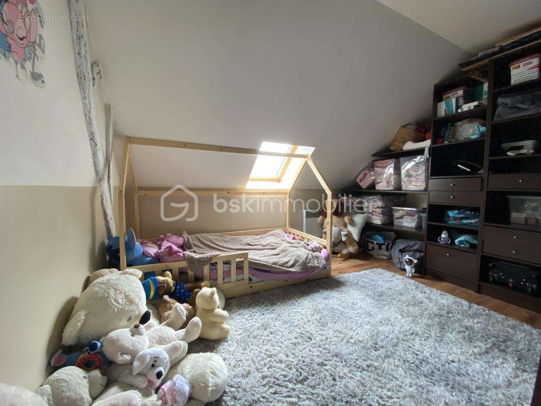 Appartement à CHATEAUNEUF-EN-THYMERAIS
