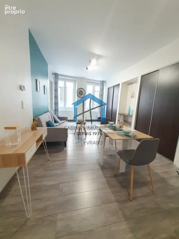 Joli F2 meublé et rénové de 41.20 m2 au 1er étage d'une petite copropriété - photo 2