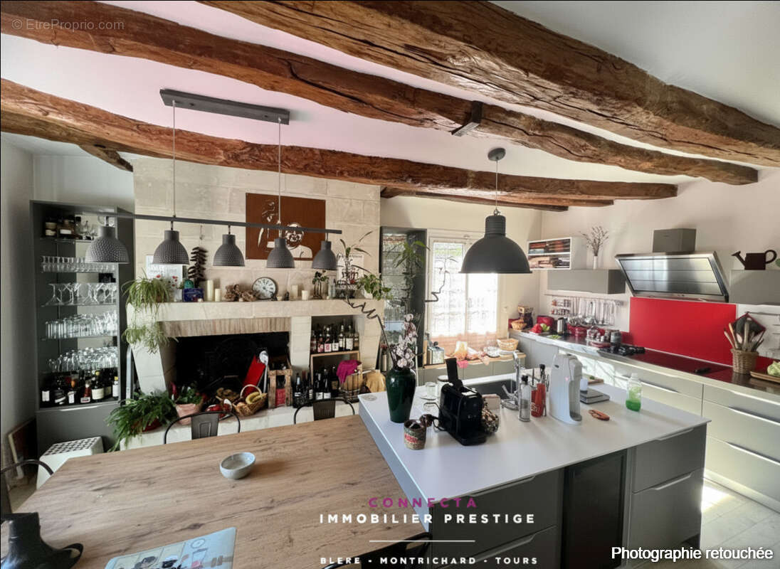 Maison à AZAY-SUR-CHER