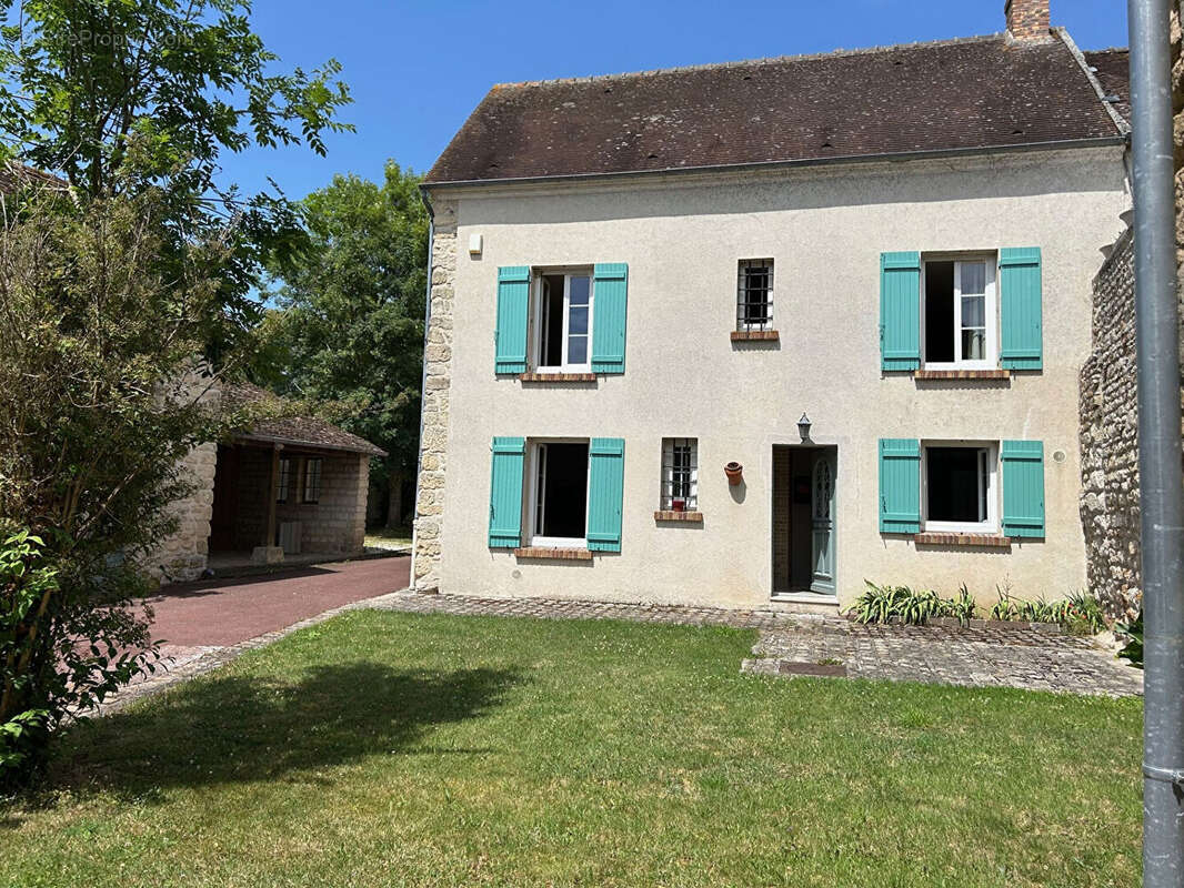 Maison à PONTOISE