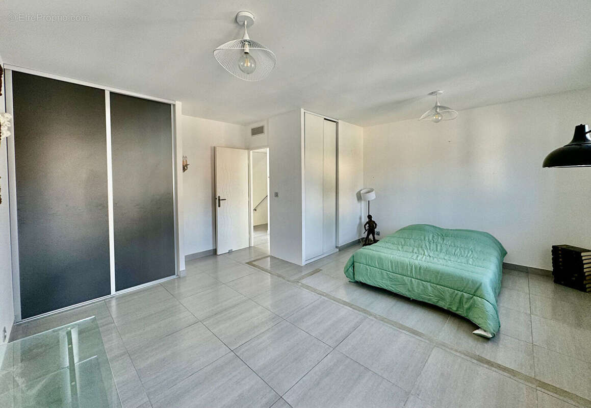 Appartement à SAUSSET-LES-PINS