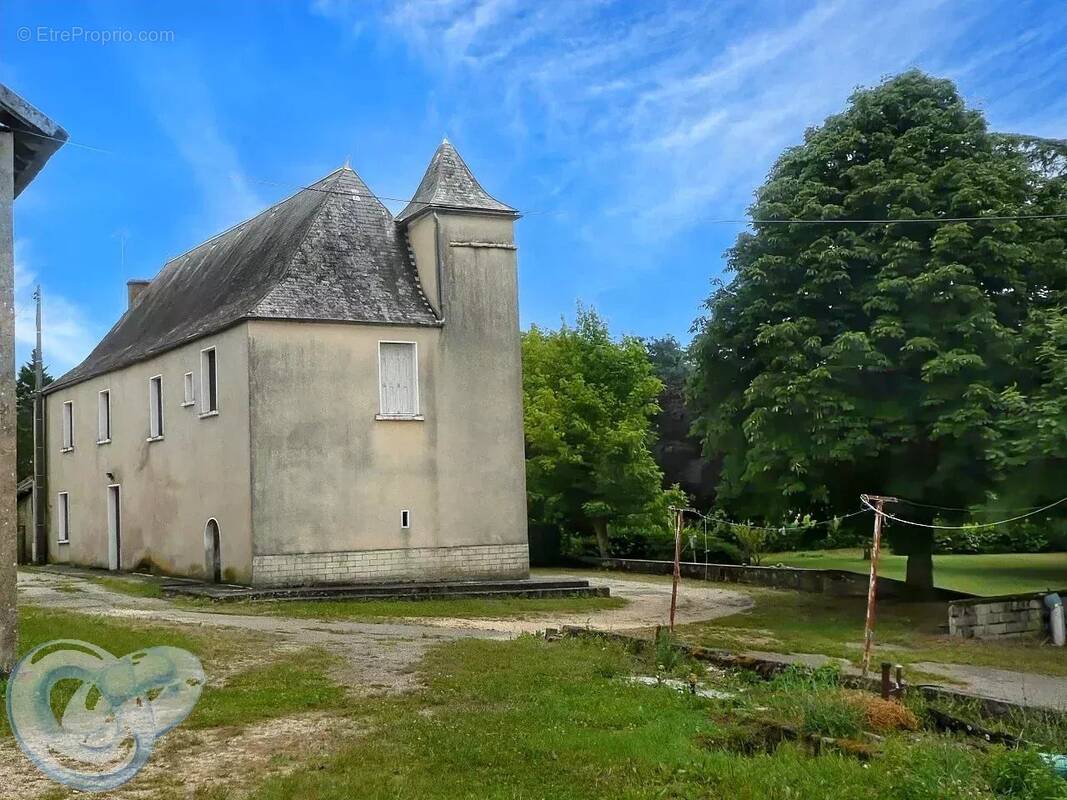 Maison à SAINT-MARTIAL-DE-NABIRAT