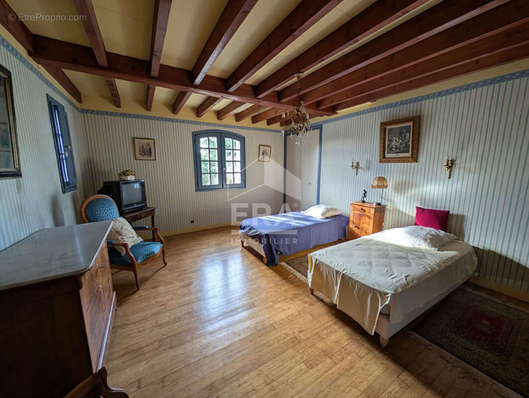 Maison à MONTPON-MENESTEROL