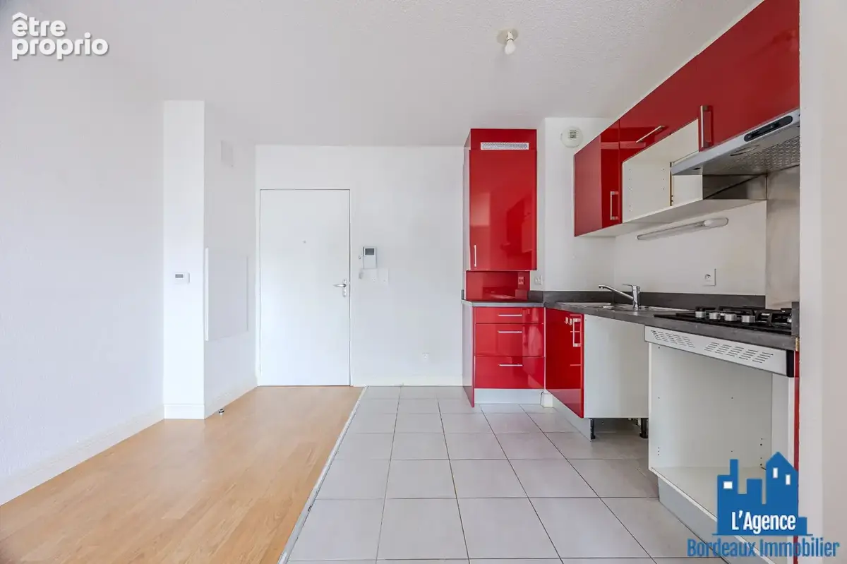 Exclusivité ! villenave d'ornon - appartement type 2 d'environ 41 m² avec un balcon de 14 m² + place de parking couverte. benoît - photo 3
