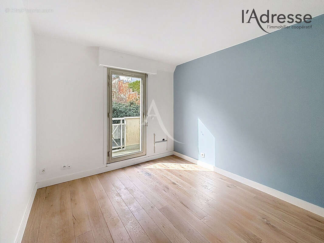 Appartement à SURESNES