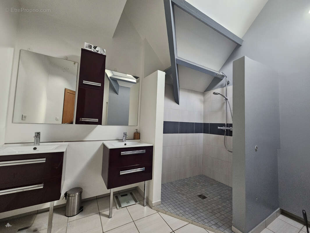 Maison à SAINT-REMY-LES-CHEVREUSE