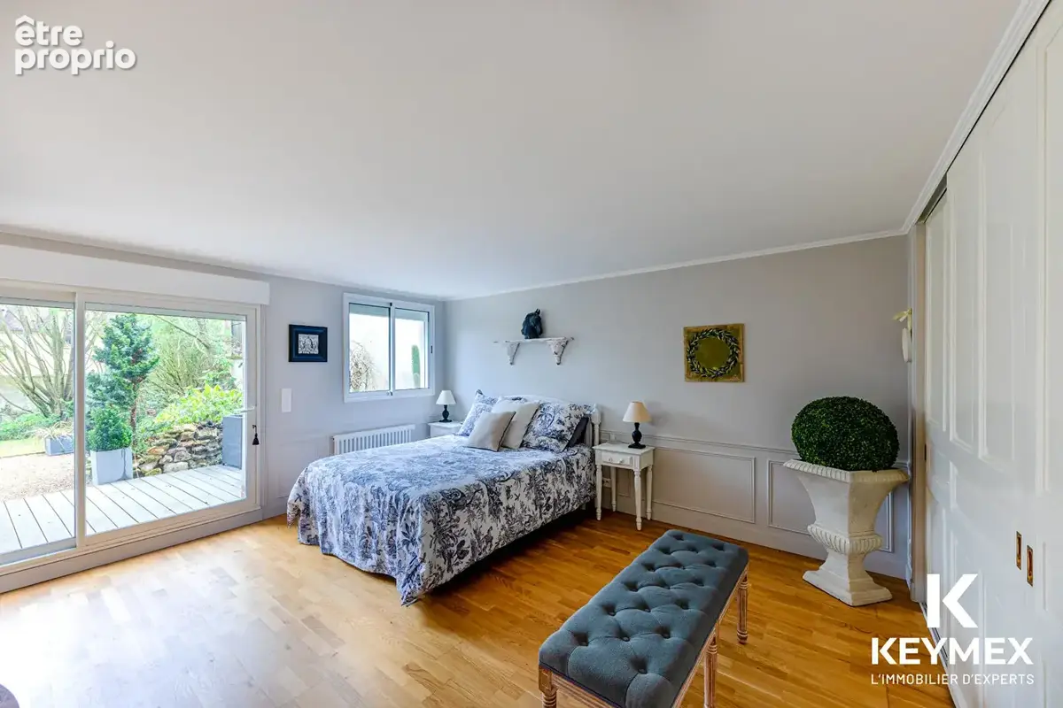 A10 mn d'Osny Pontoise ,d'Auvers sur Oise, maison à  Courcelles/Viosne 275 M² Utile,11piéces,9 chambres,garage ,sur terrain de 6 - photo 11