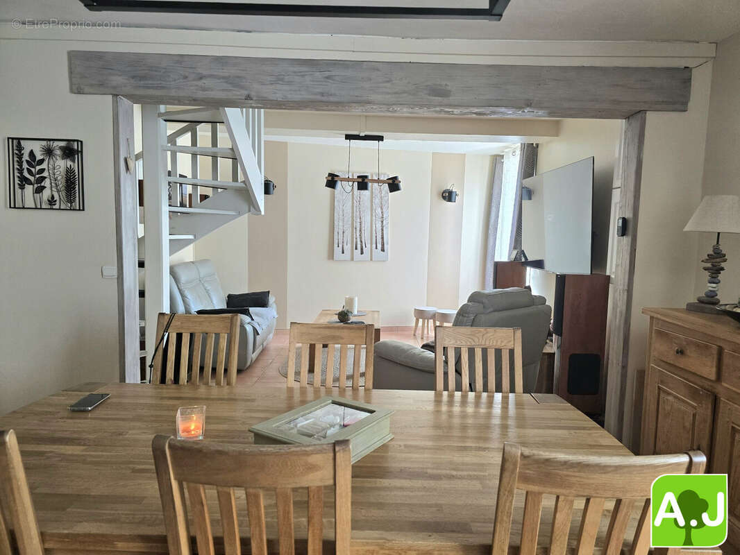Maison à EZY-SUR-EURE