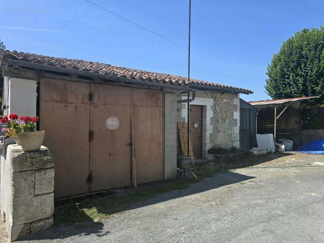 Maison à SAINT-PAUL-LIZONNE