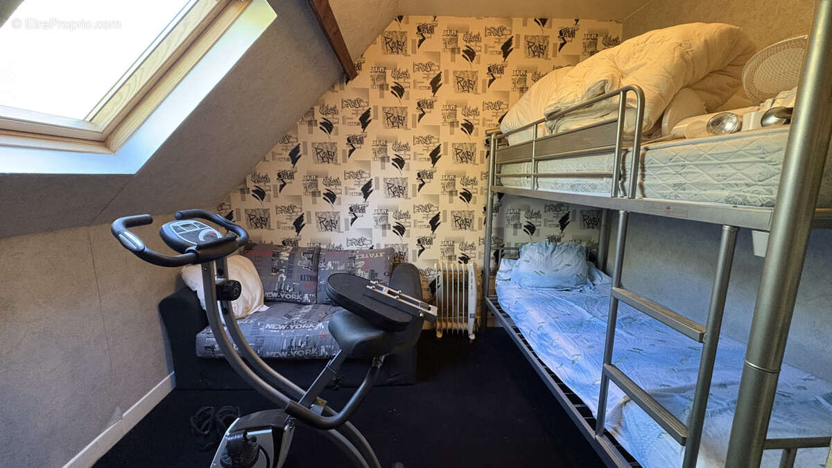 Maison à SAINT-VAAST-LES-MELLO