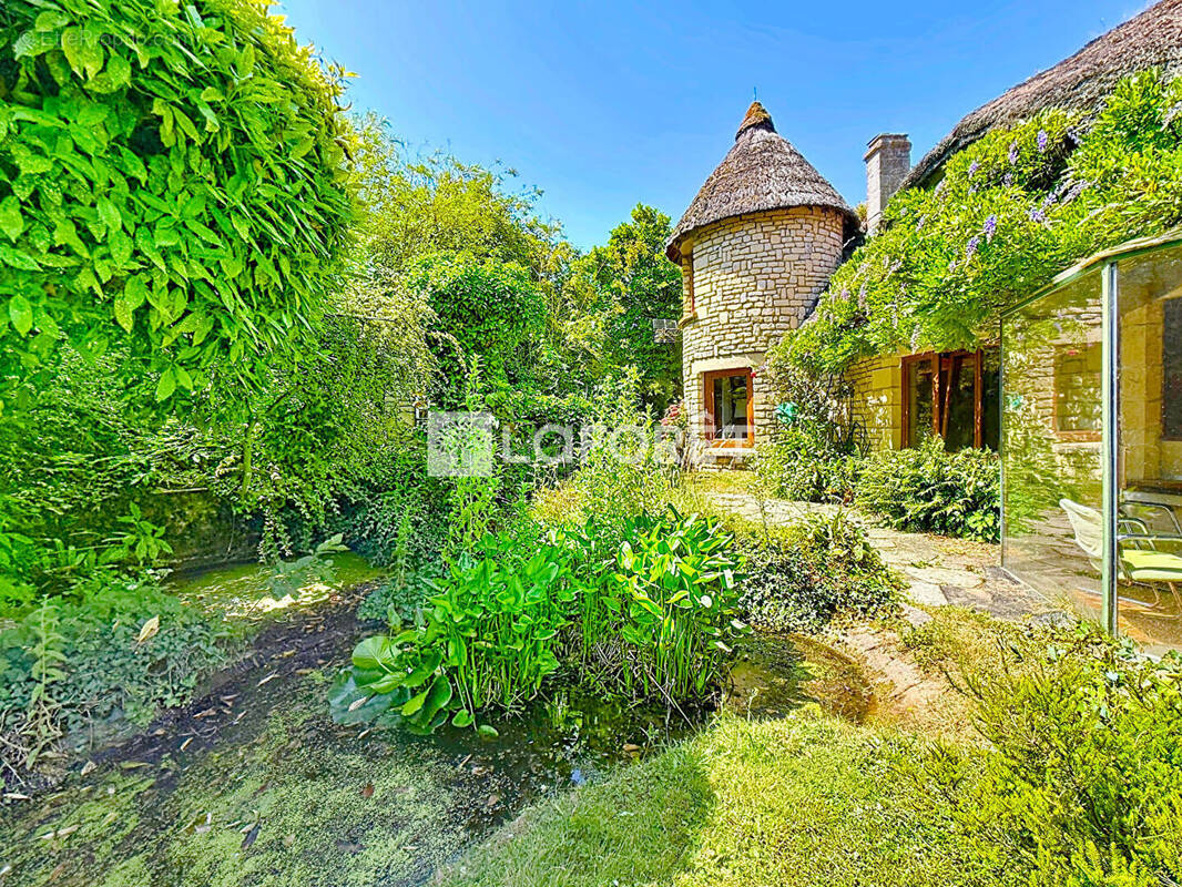 Maison à PUTOT-EN-BESSIN