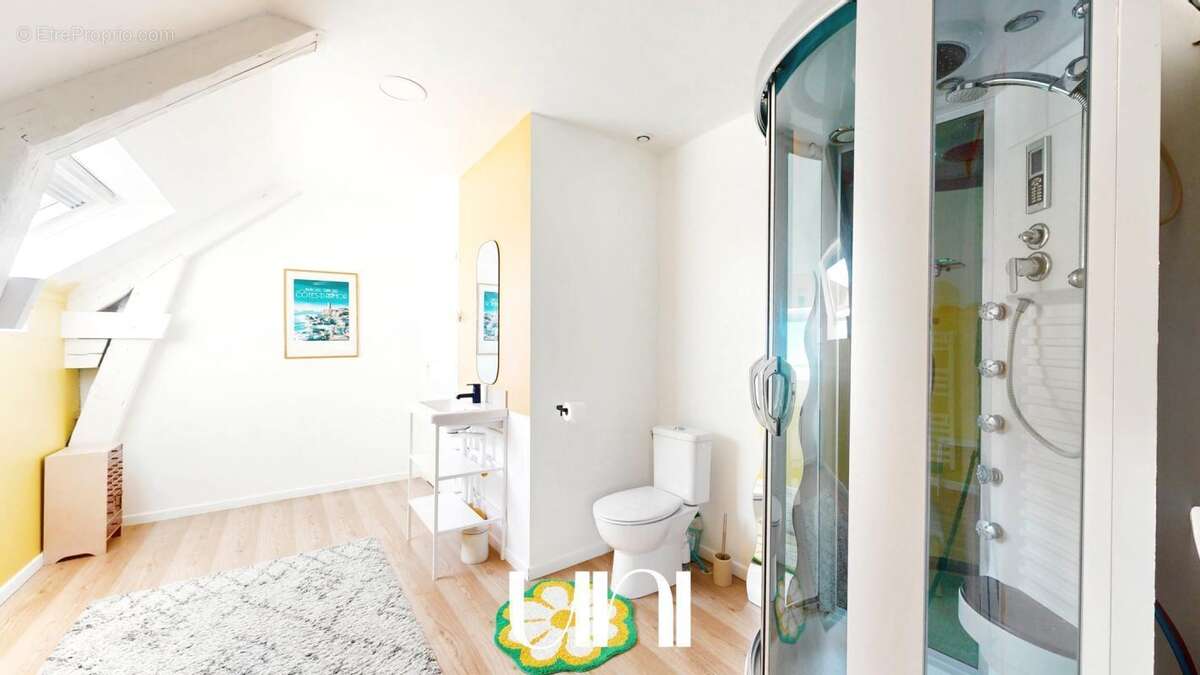 Maison à CLINCHAMPS-SUR-ORNE