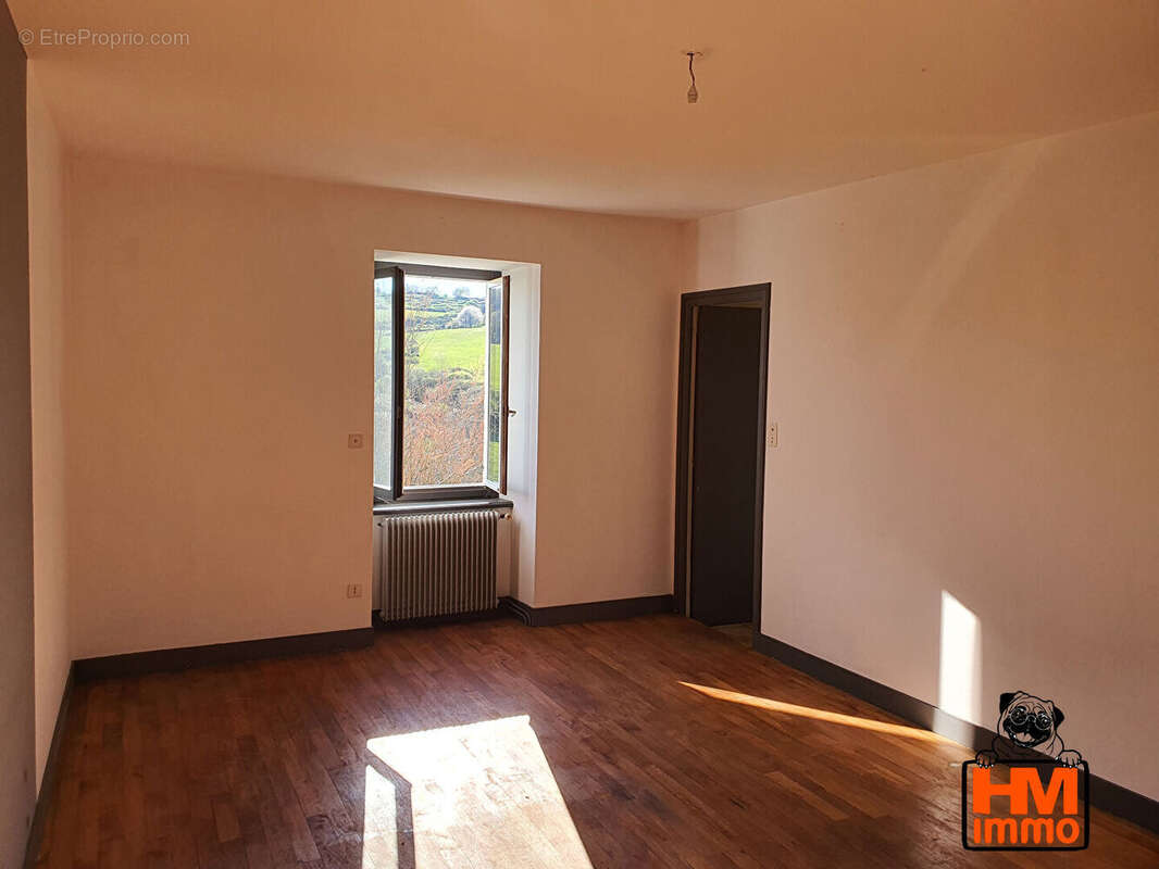 Maison à JUMILHAC-LE-GRAND