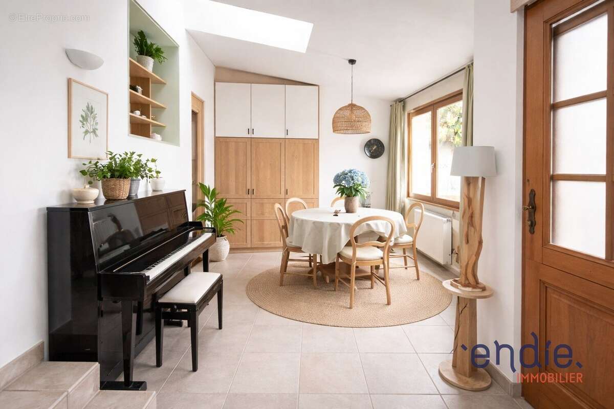 Maison à BEAUVAIS