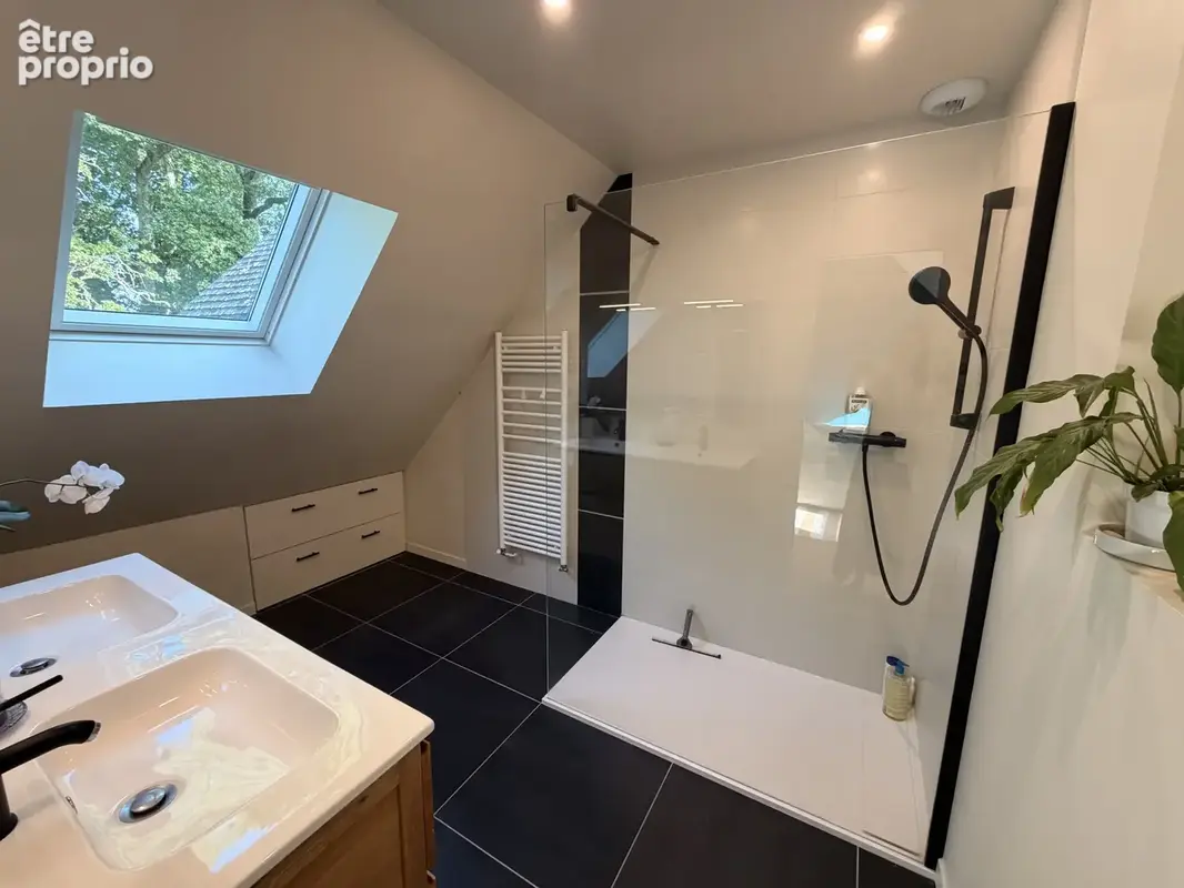 Maison familiale rénovée à Séné   150 m2   5 chambres   Double garage   À 5 min du port de Vannes - photo 14
