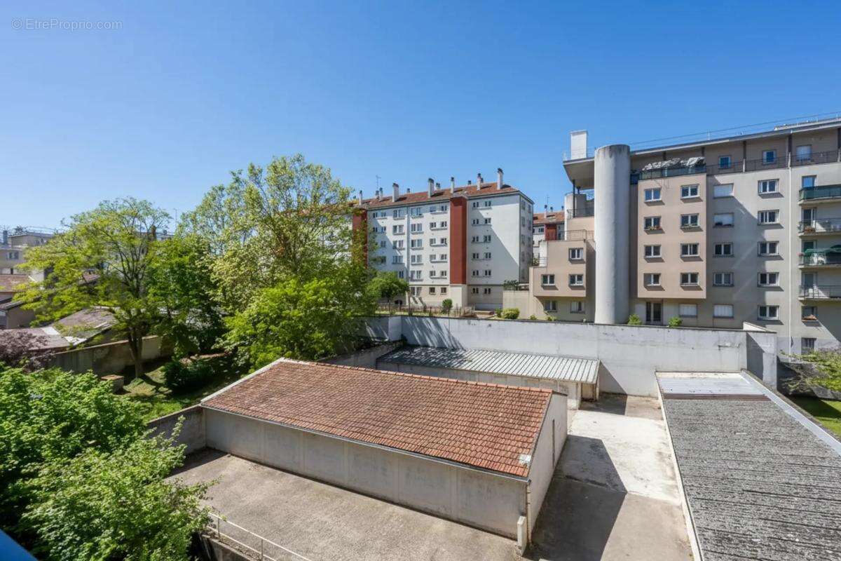 Appartement à NOGENT-SUR-MARNE