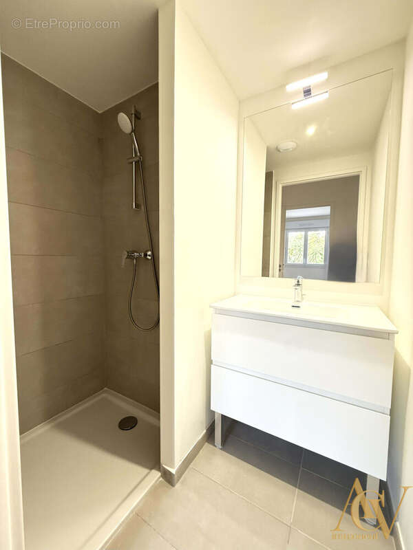 T3 Dernier Étage Terrasse &amp; Vue Dégagée à Cogolin 3 - Appartement à COGOLIN