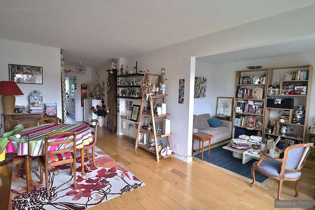 Appartement à VERRIERES-LE-BUISSON
