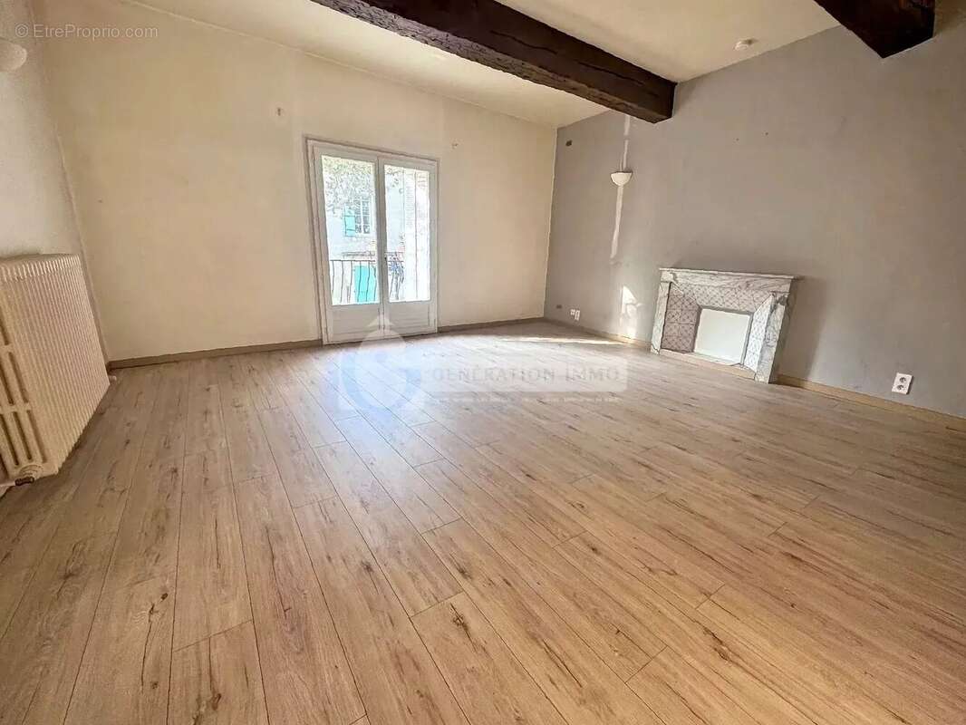 Appartement à EYRAGUES