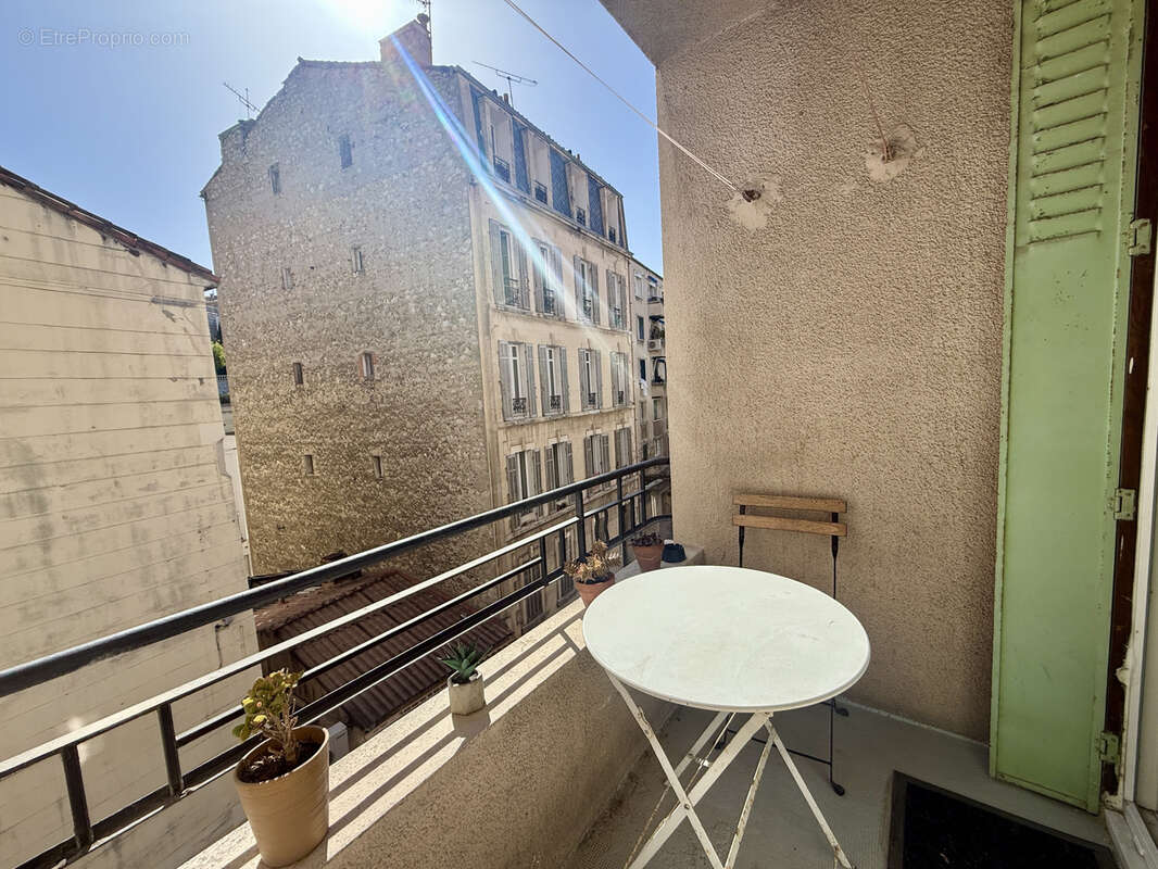 Appartement à MARSEILLE-7E