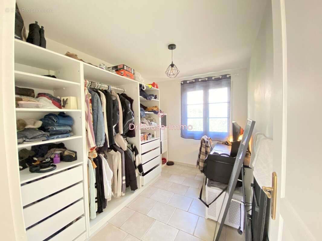 Appartement 70 m² à Peyrolles-En-Provence  - photo 7
