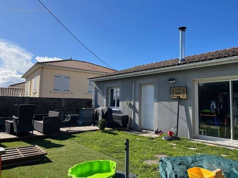 Maison à SAINT-ANDRE-DE-CUBZAC