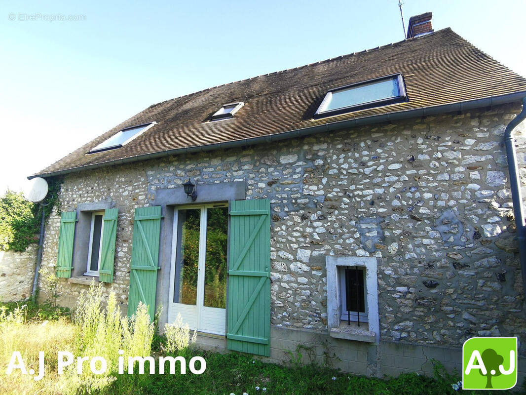 Maison à LA CHAUSSEE-D'IVRY