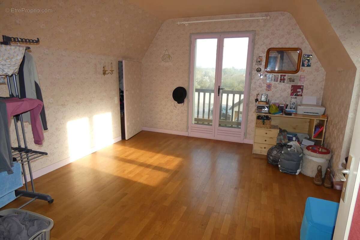 Maison à MONTCHANIN