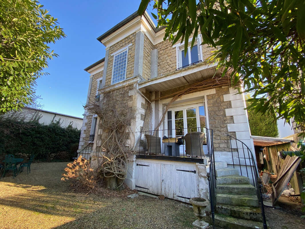 Maison à L&#039;ISLE-ADAM