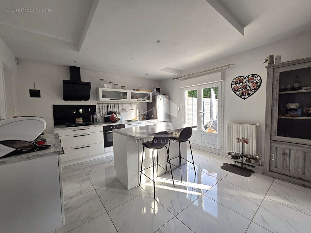 Maison à SAINT-ETIENNE-AU-MONT