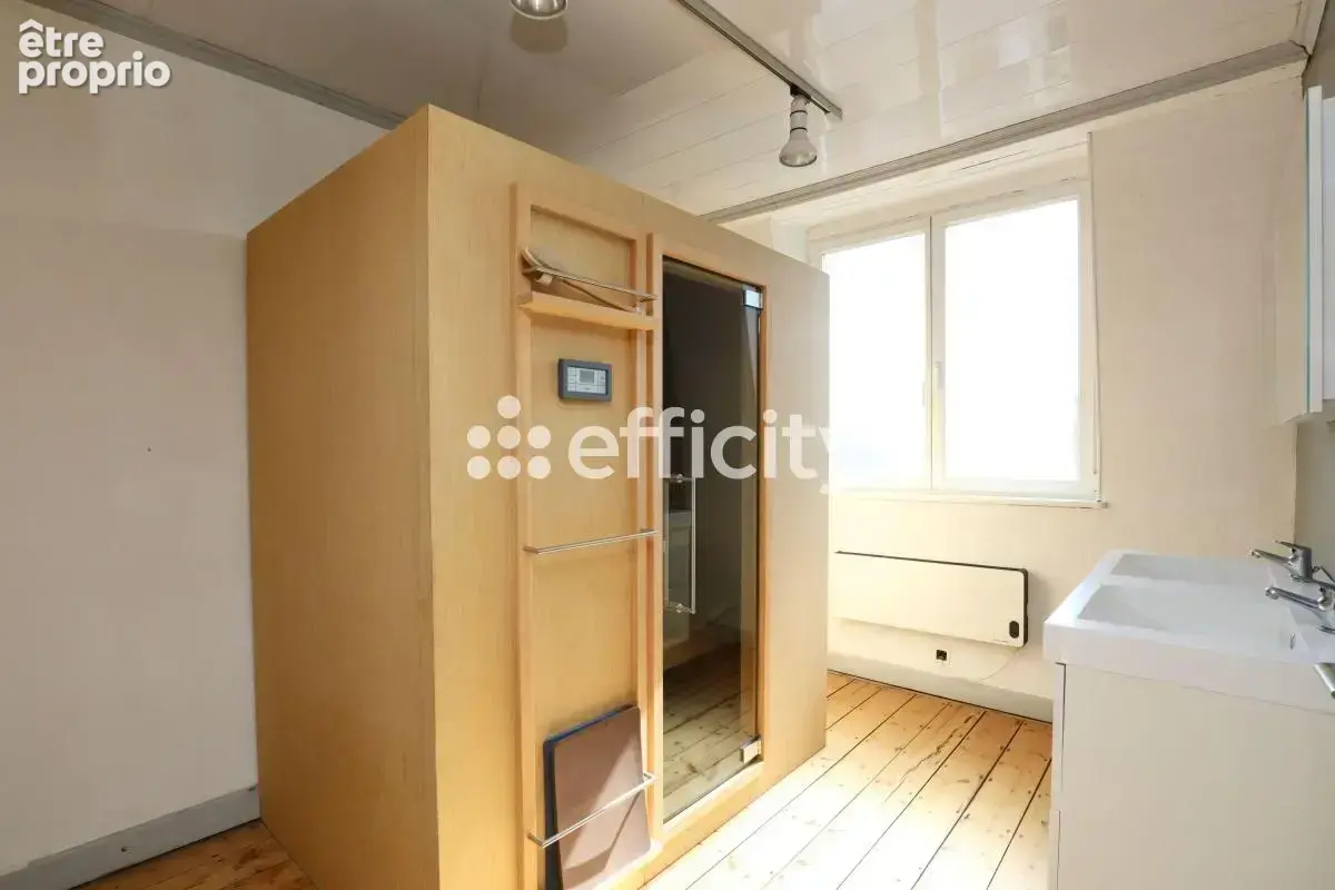 Maison 7 pièces 230 m² à vendre à Croix (59170) - photo 10