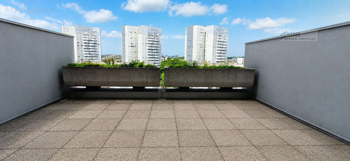 Appartement à MAISONS-ALFORT