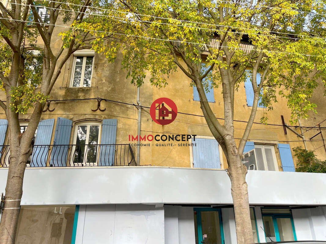 Appartement à LAUDUN-L&#039;ARDOISE