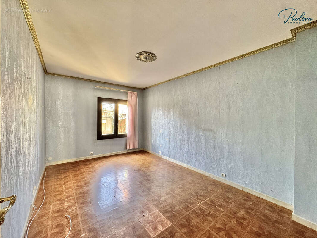 Appartement à LATTES