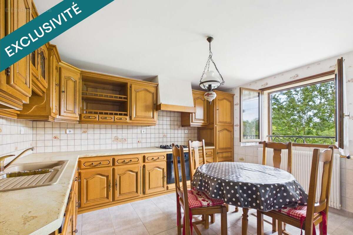 Maison 142 m² à Le Clerjus  - photo 6