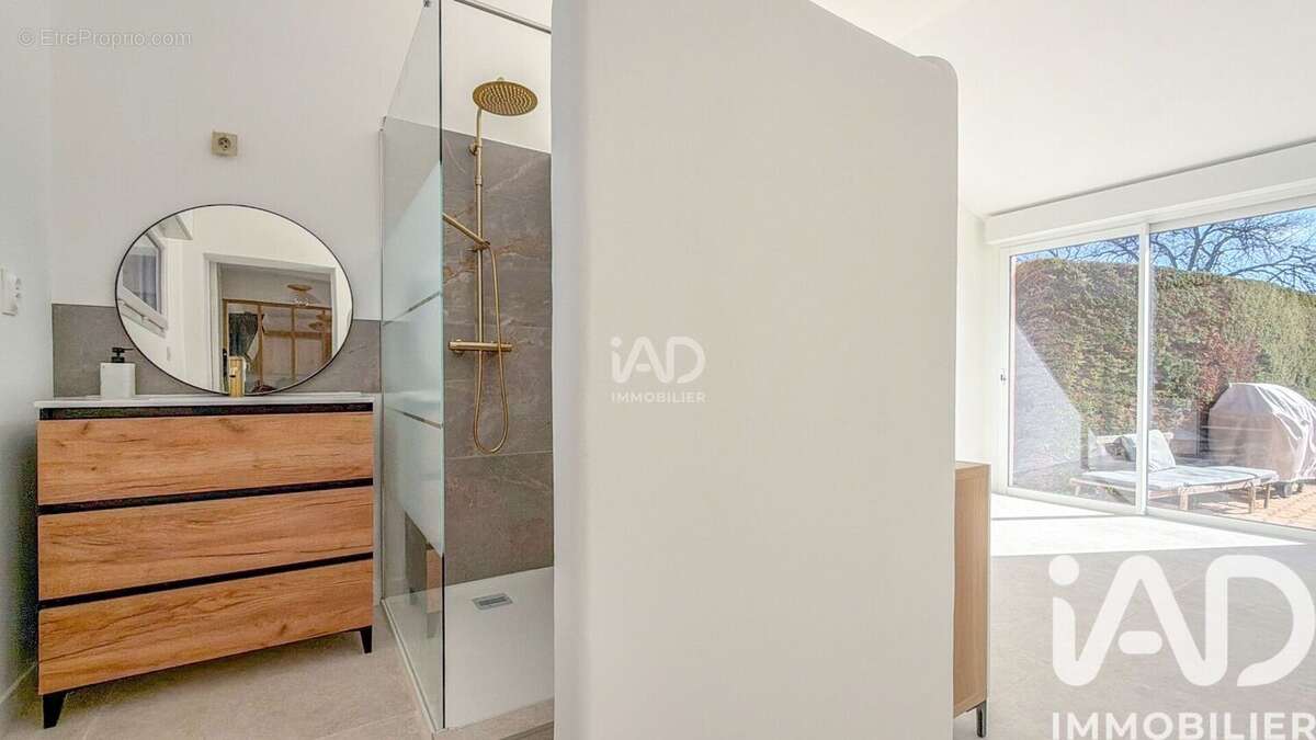 Photo 8 - Maison à FREJUS