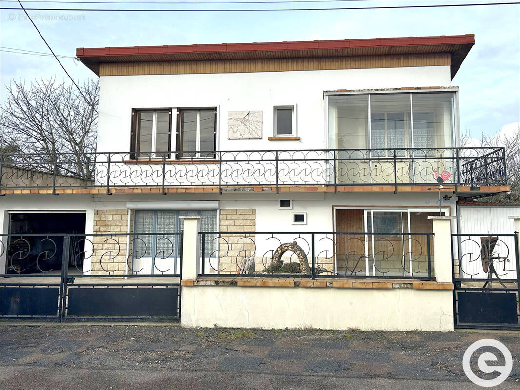 Maison à SAINT-CLEMENT