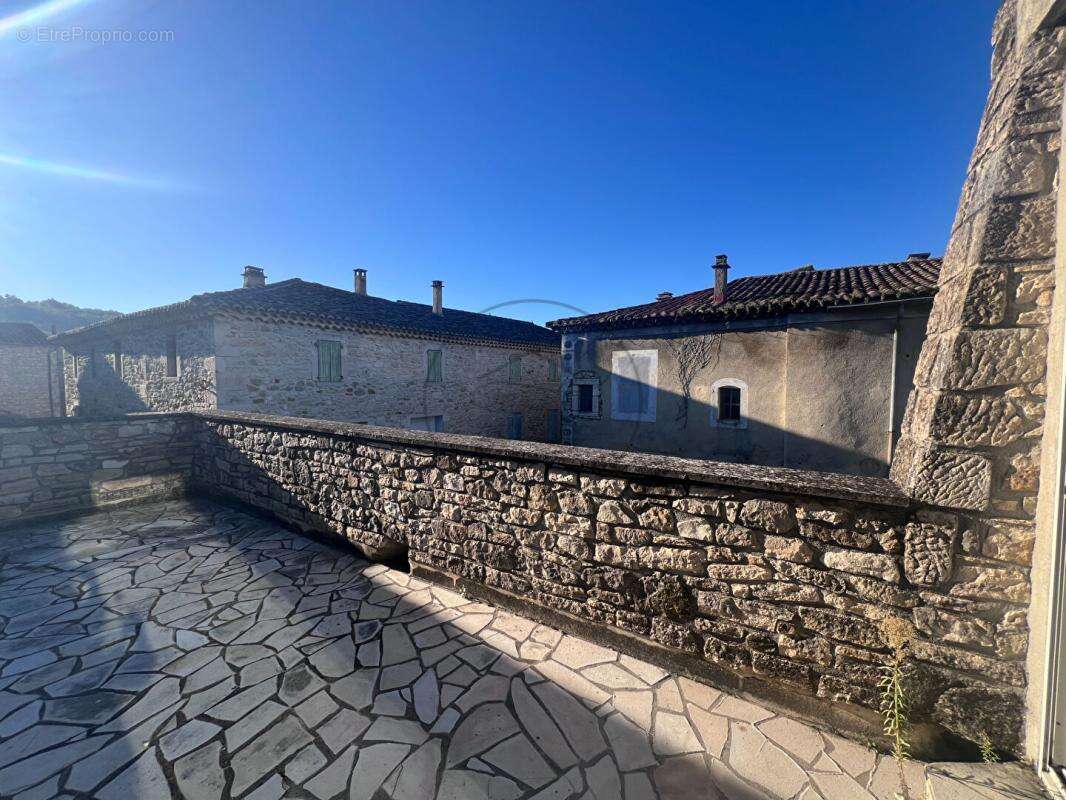 Maison à BARJAC